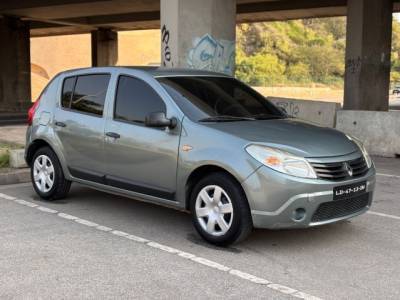 Renault Sandero impec&aacute;vel